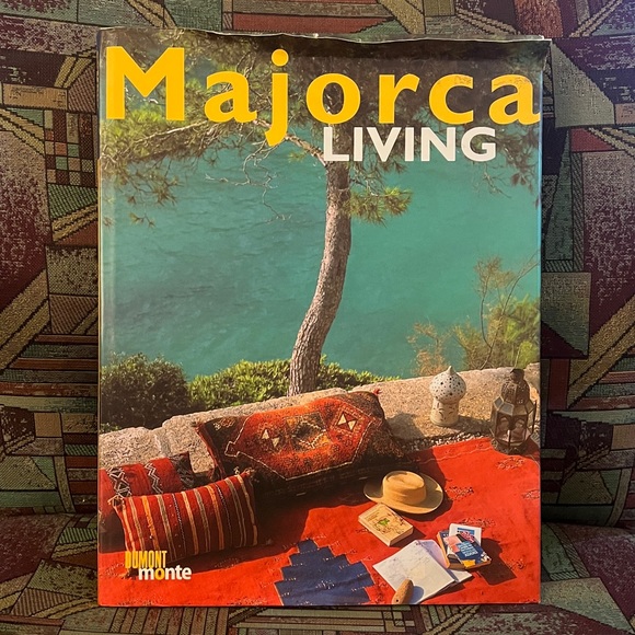 Other - Majorca Living
Coffee Table Book by Gloria Torrens Ferrer